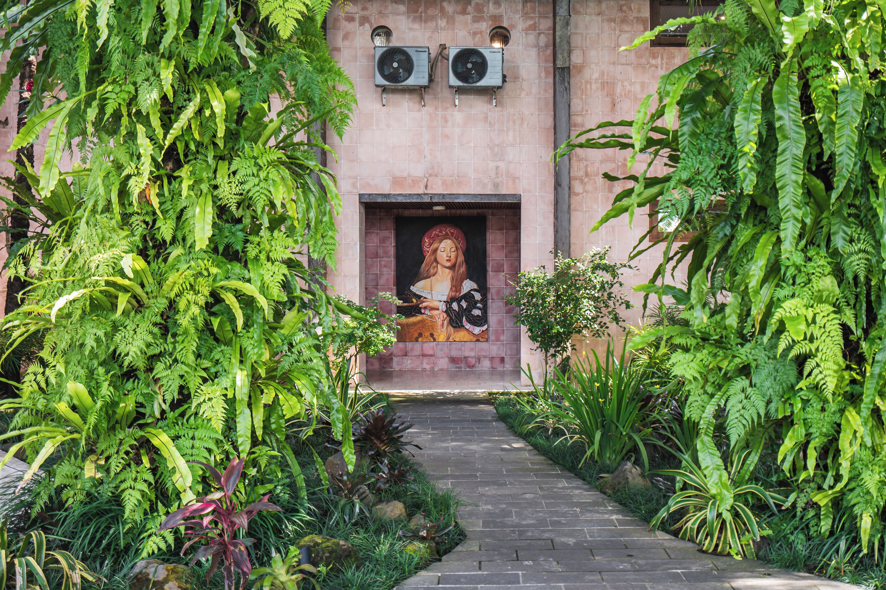 Suite monolocale Deluxe, 1 letto king, piscina privata, al piano ammezzato | Una cassaforte in camera, con stile personalizzato