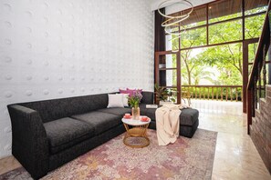 Sunrise Apartment with balcony | Haveudsigt