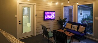 4-bedroom, 2-bath home, ideal for families, boaters, and sports enthusiasts