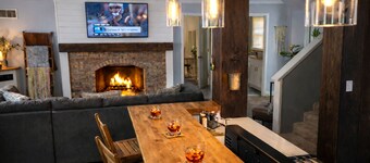 Lake Point 4BR Family Home- Game Room + Fire Pit. 1 Min From Lake Allatoona.