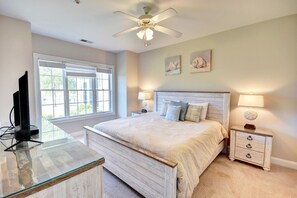 3 slaapkamers, een strijkplank/strijkijzer, wifi, beddengoed