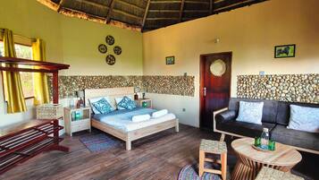 Quarto quádruplo tradicional | Individualmente decorados, individualmente mobiliados, roupa de cama