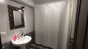 Toallas y papel de baño 
