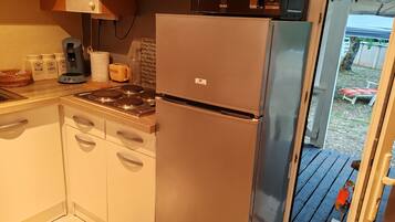 Microwave, stovetop