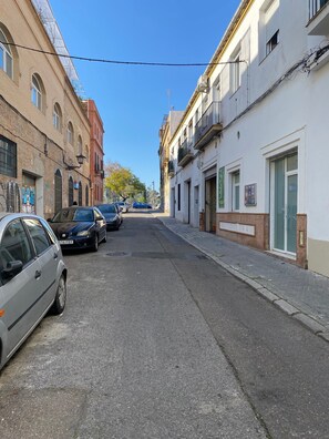 Property grounds - Modern Studio by the River with Wi-Fi and Air Conditioning (Seville)