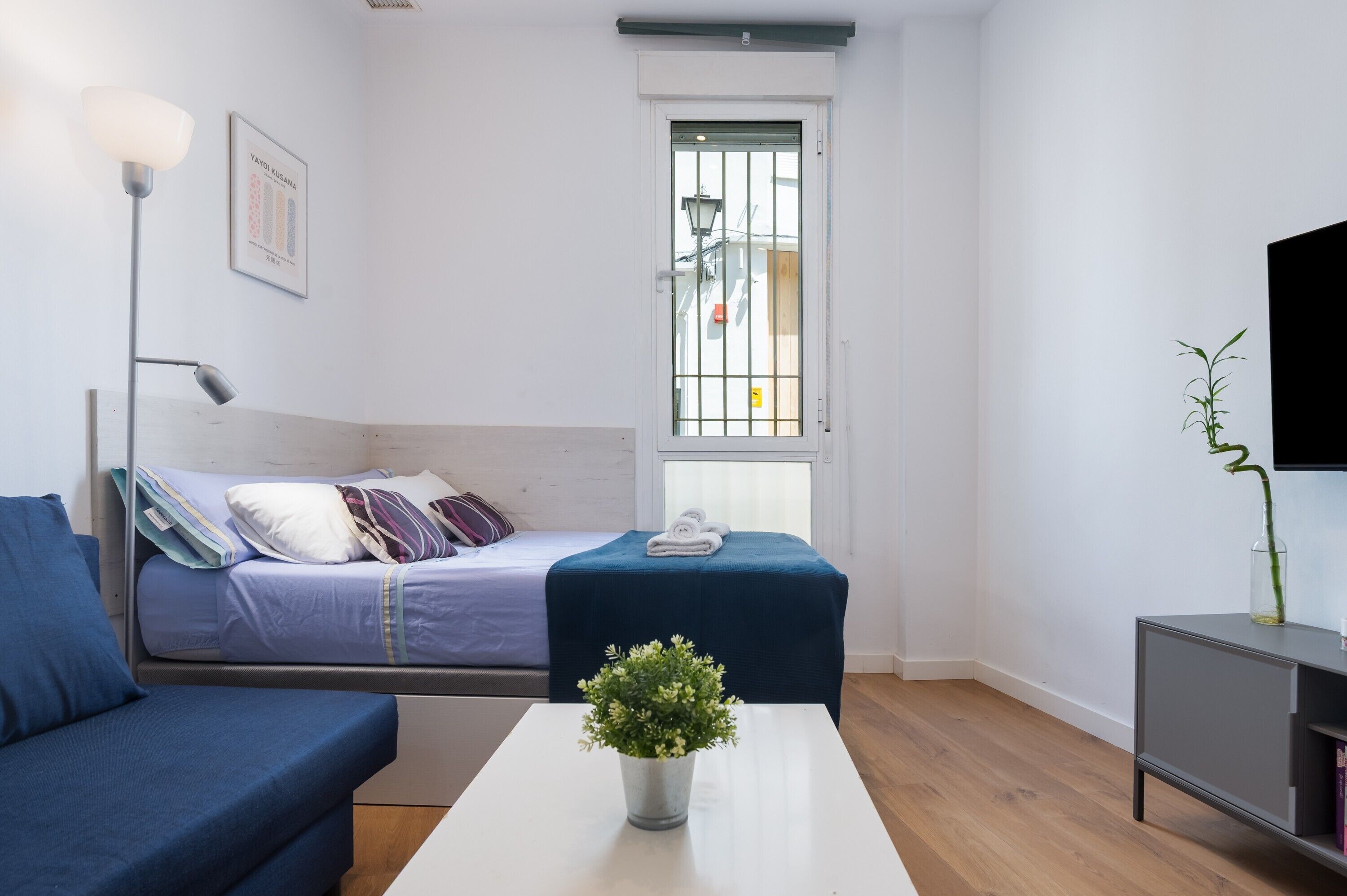 1 slaapkamer, een strijkplank/strijkijzer, wifi, beddengoed