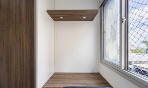 Basic Apartment | Interior - Apt in Floripa Close to Parque Coqueiros Csra0304 (Florianópolis)