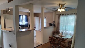 Unclassified image, 2 of 23, button - Cozy 2/1 house in charming San Pedro Point Fermin LA with AC, W/D, fenced yard (Los Angeles)