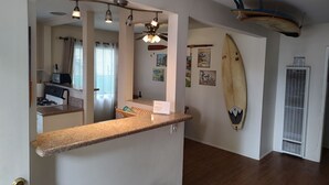 Unclassified image, 4 of 23, button - Cozy 2/1 house in charming San Pedro Point Fermin LA with AC, W/D, fenced yard (Los Angeles)