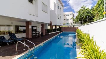 Apartemen Basic | Kolam renang