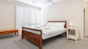 WiFi, bed sheets