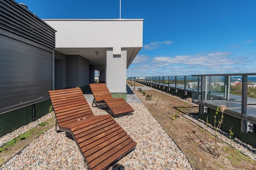 Horizon 34 by Grand Apartments