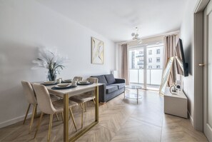 Comfort-Apartment, Balkon | Bügeleisen/Bügelbrett, kostenloses WLAN