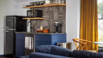 Superior Room, 1 King Bed with Sofa bed, Balcony | Private kitchen
