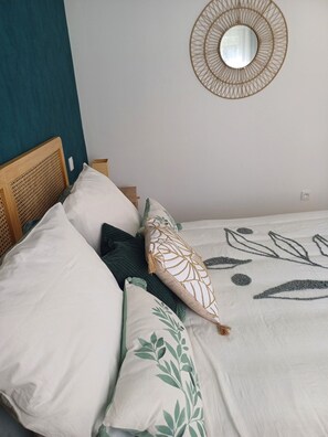 1 bedroom, iron/ironing board, Internet, bed sheets
