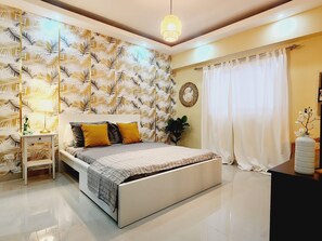 1 bedroom, iron/ironing board, internet, bed sheets