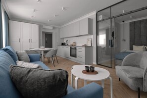 Suite | Individuelt design, mørklægningsgardiner, strygejern/strygebræt
