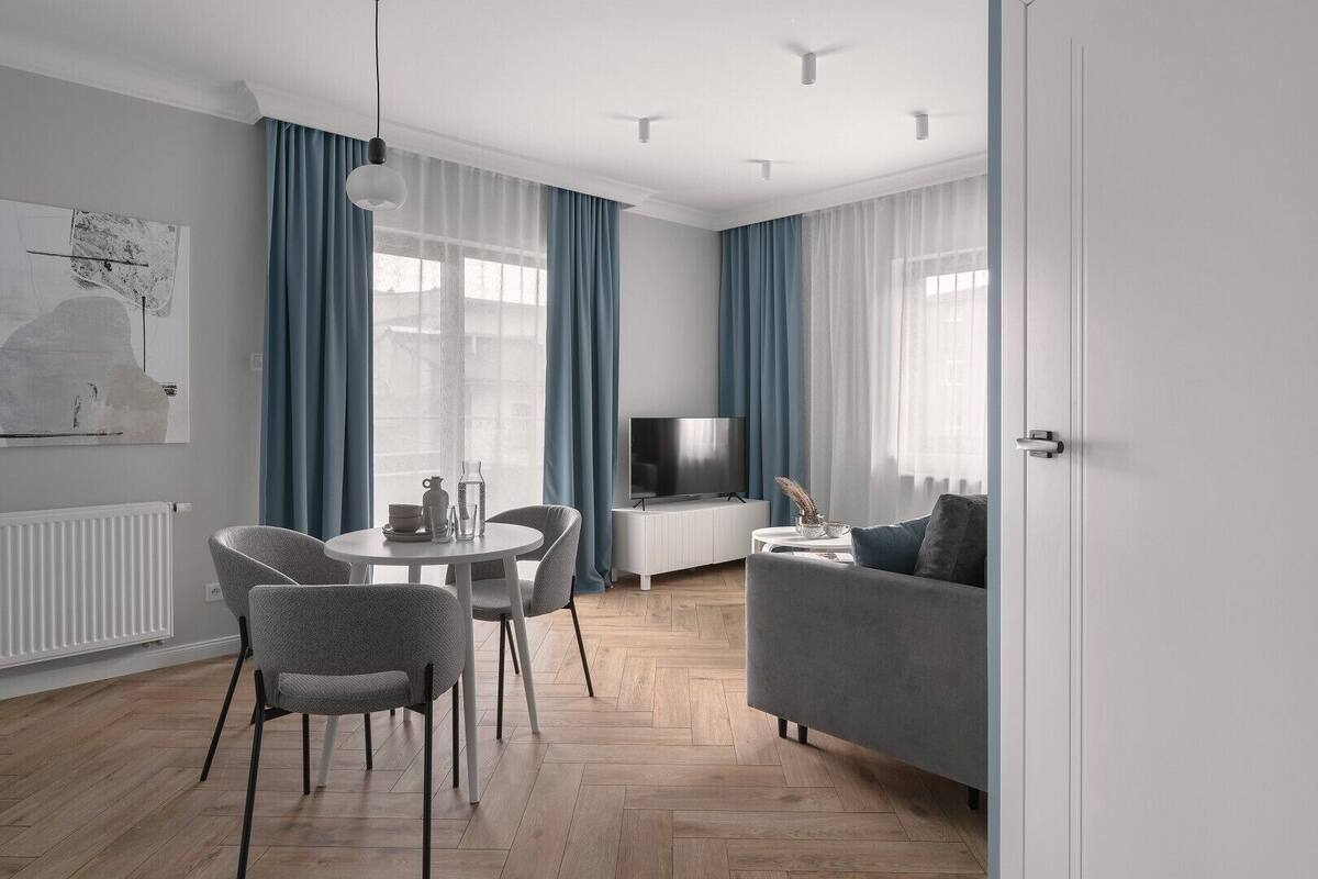 Suite | Verduisterende gordijnen, een strijkplank/strijkijzer, gratis wifi