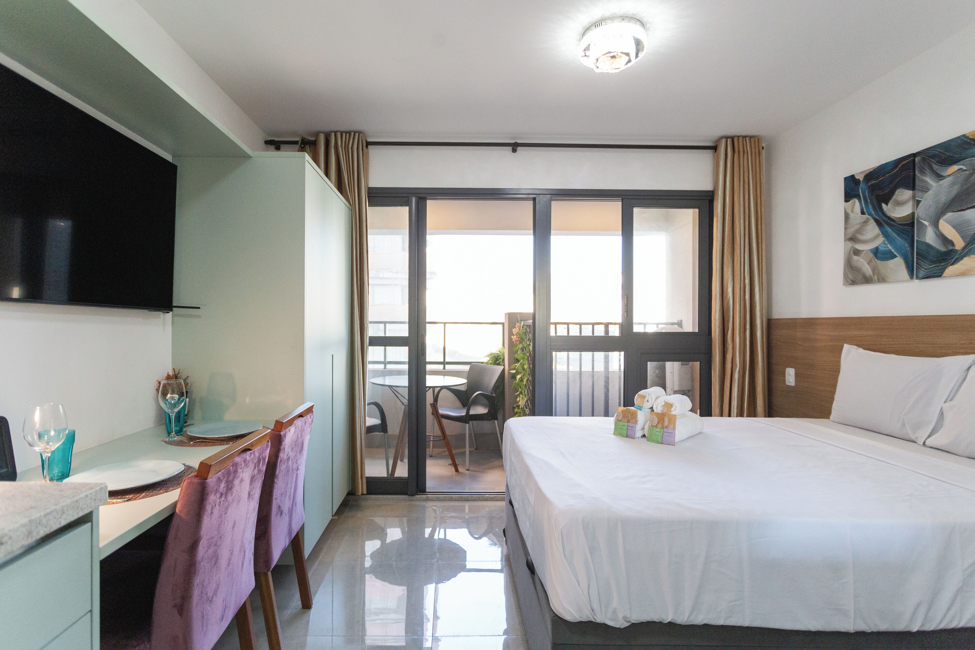 Studio | Blackout curtains, iron/ironing board, free WiFi, bed sheets