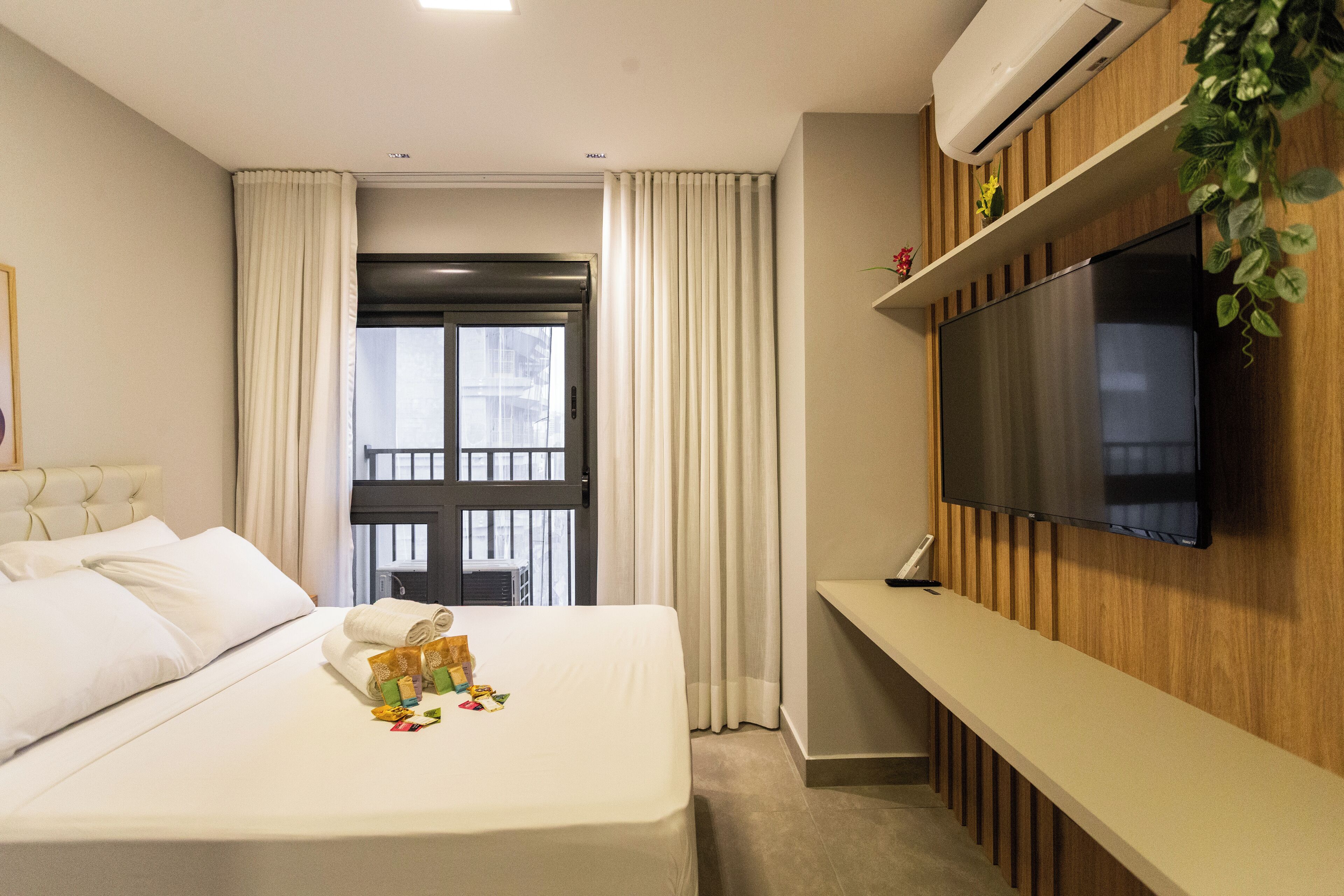 Apartment | Blackout curtains, iron/ironing board, free WiFi, bed sheets