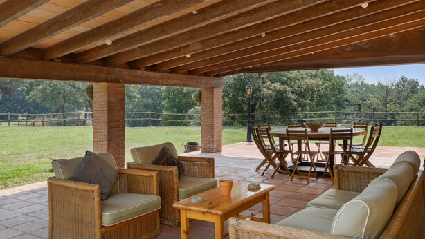 Outdoor dining - Country House 'Rocosa' with Mountain View, Wi-Fi and Air Conditioning (San Acisclo de Vallalta)