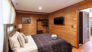 2 slaapkamers, een strijkplank/strijkijzer, wifi, beddengoed