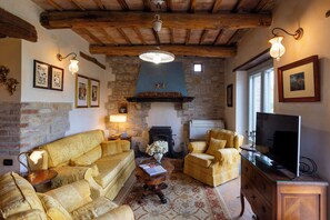 Smart TV, stereo - Villa Aperolli 4, Emma Villas (Todi)