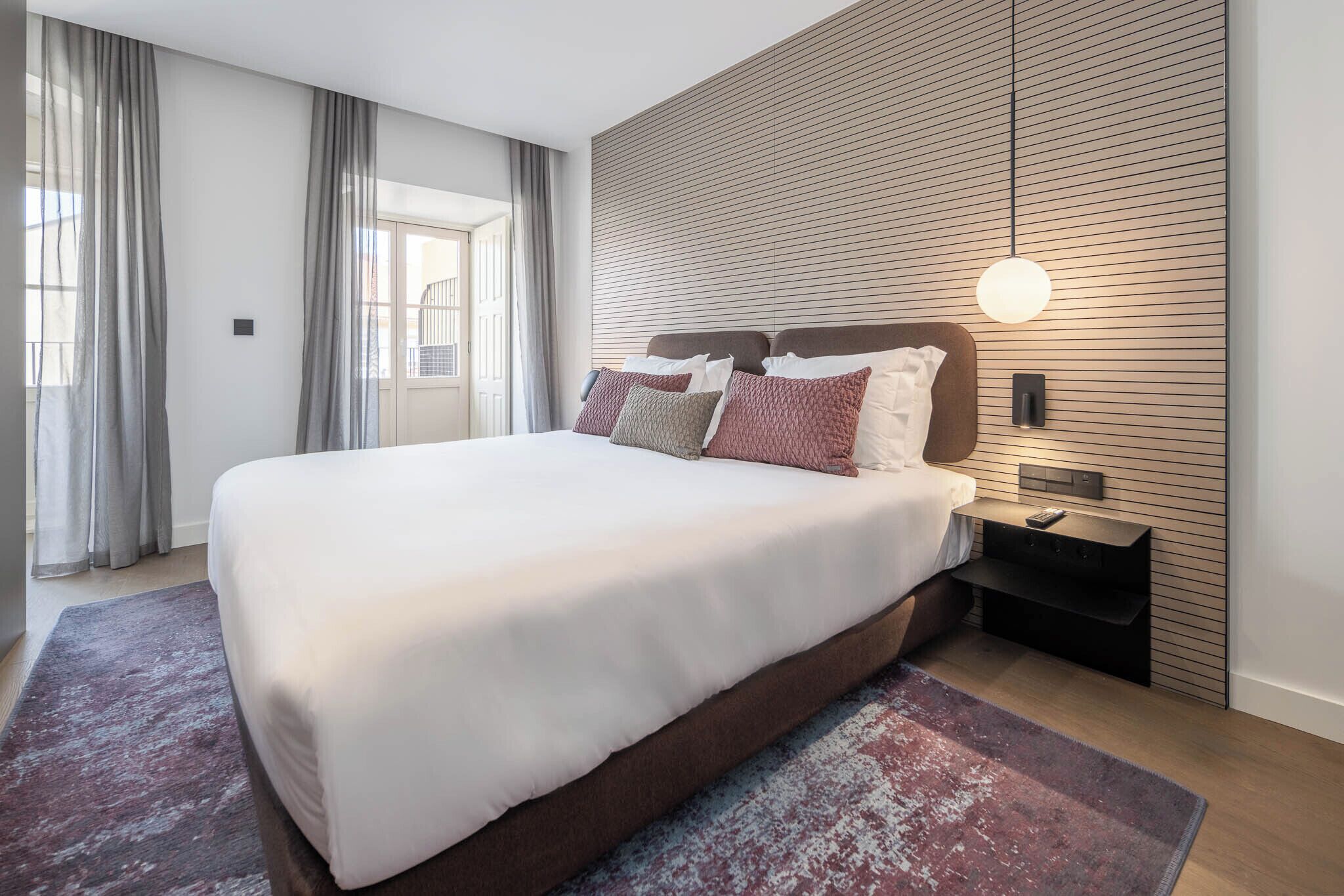 Studio, Patio | In-room safe, iron/ironing board, free WiFi, bed sheets