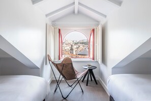 Duplex, 2 chambres | Couette en duvet, coffre-fort, fer et planche à repasser