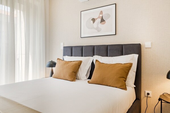 1 bedroom, iron/ironing board, Internet, bed sheets