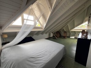 1 chambre, fer et planche à repasser, Wi-Fi, draps fournis