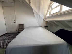 1 bedroom, iron/ironing board, WiFi, bed sheets - Little house on the St Francois golf course, private pool (Saint-François)