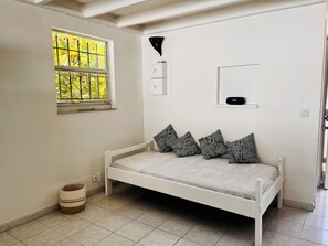 1 quarto, ferros/tábuas de passar roupa, Wi-Fi, roupa de cama