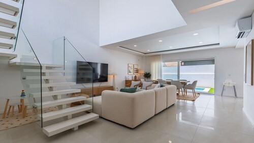 Villa Aroeira w/ Pool by LovelyStay