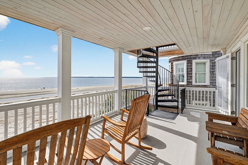 Beachfront 3 Bed, 3.5 Bath - Unobstructed Ocean Views