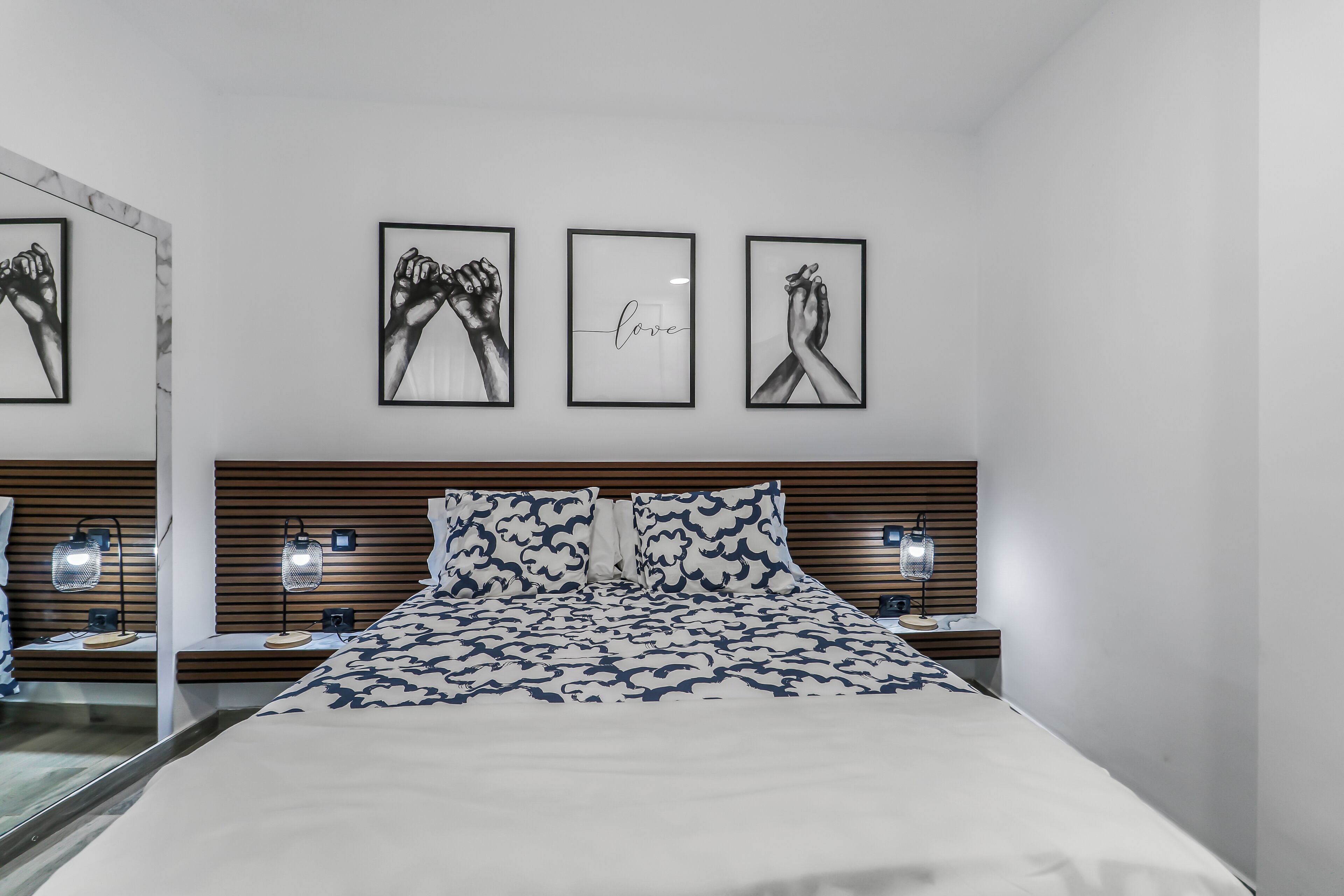 Khu vực làm việc phù hợp cho laptop 