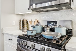 Microwave, oven, stovetop, dishwasher