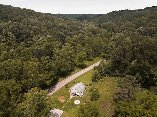 Shorty's Place | Hocking Hills, 80 Acres, Hot Tub