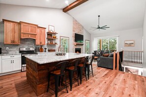 Interior - On The Rocks | Hocking Hills, 4BR, Hot Tub (South Bloomingville)