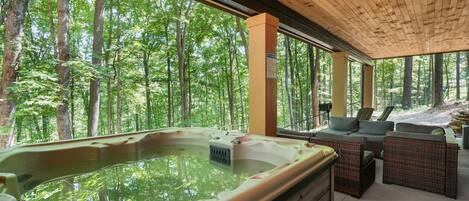 Bañera de hidromasaje exterior