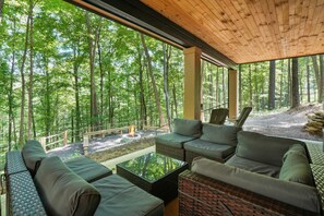 Terrace/patio - Onyx Ridge | Hocking Hills (South Bloomingville)