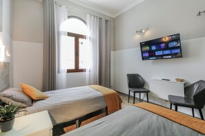 Double or Twin Room | Free WiFi