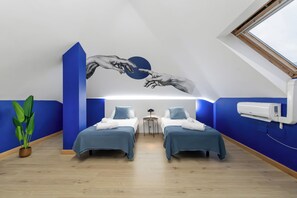Laptop workspace, free WiFi - Las Canteras Coastal Rooms RqUx  (Las Palmas de Gran Canaria)