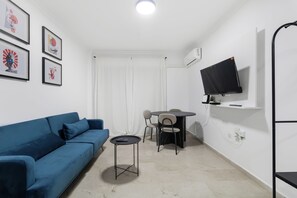 Zweibettzimmer, Stadtblick | Wohnbereich