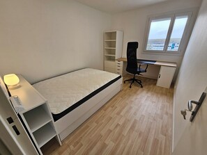 3 bedrooms, WiFi, bed sheets