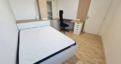 Appartement pour 6 personnes au cĆur de DINAN ( Parking gratuit en face )