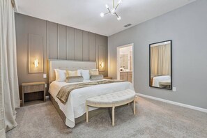 6 bedrooms, iron/ironing board, WiFi