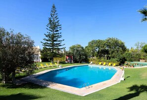 Villa | 3 bedrooms - Superior Vilamoura 3 Bedrooms Pool Terrace Villa (Loulé)