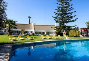 Villa | 3 bedrooms - Superior Vilamoura 3 Bedrooms Pool Terrace Villa (Loulé)