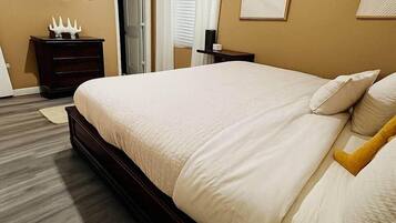 3 bedrooms, free WiFi, bed sheets